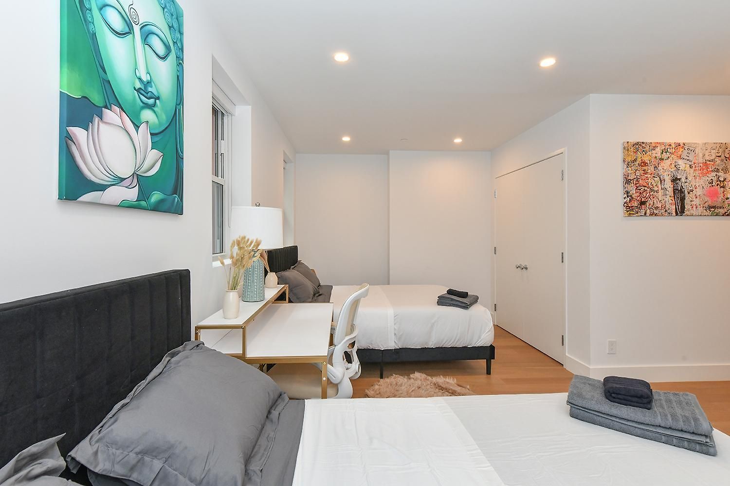 Sophisticated 3 Bedroom Duplex In The Heart Of Midtown * New York