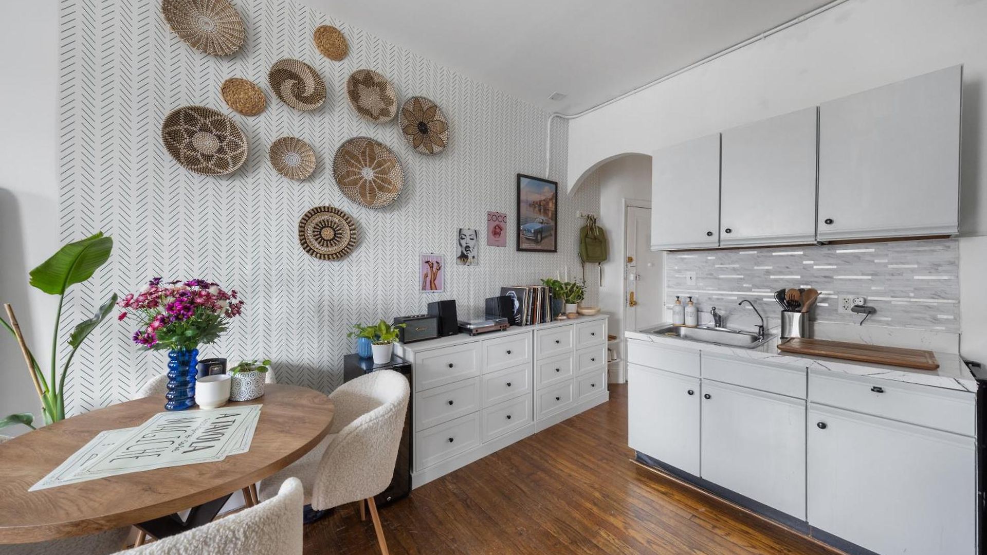 Downtown Manhattan Union Square 1br - Steps From Subway & Dining