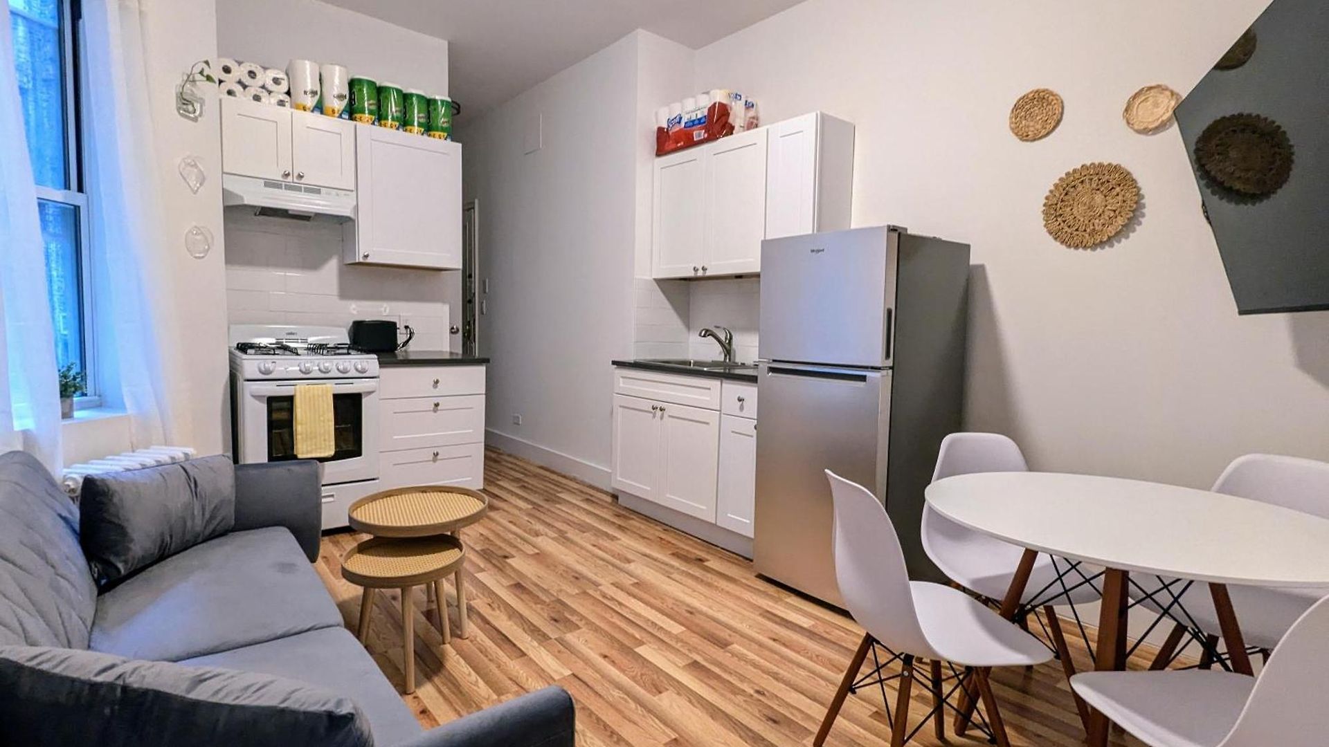 Private Bedroom With Shared Bathroom In Union Square Downtown Manhattan - Steps From The Dining & Nightlife!