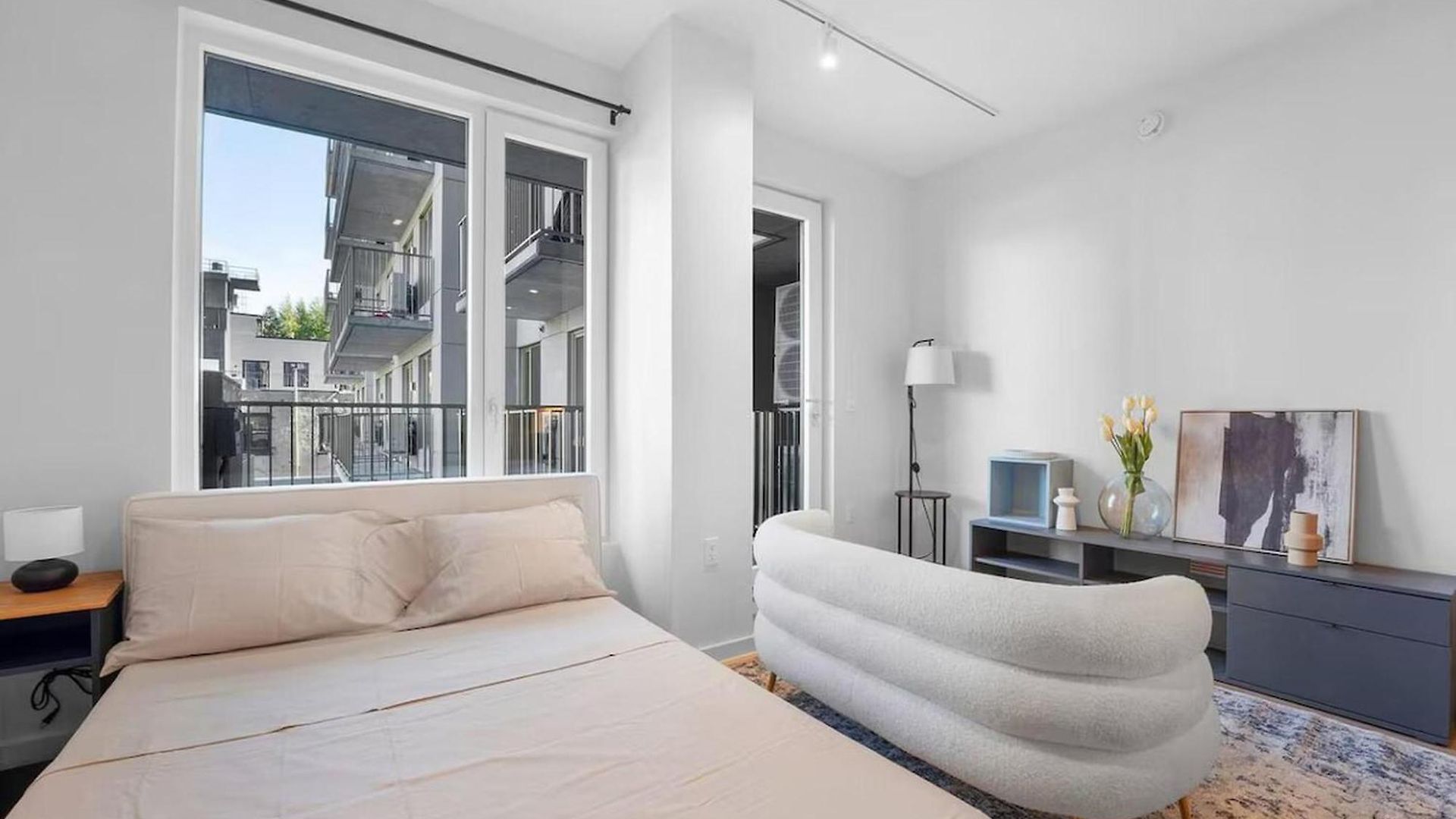 Stylish Brooklyn Retreat - Steps To G Train Hotel New York