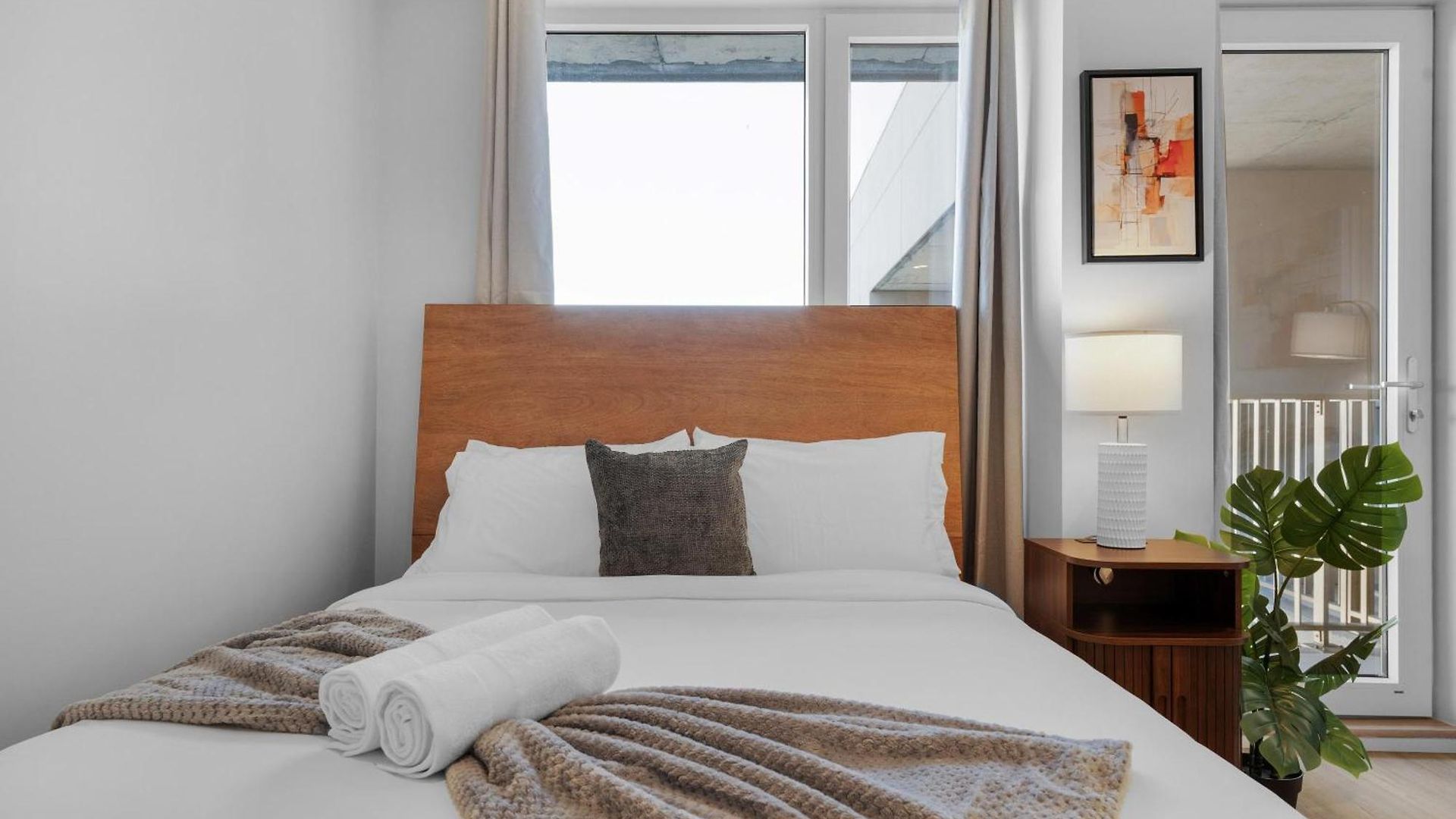 Stylish Brooklyn Retreat - Steps To G Train