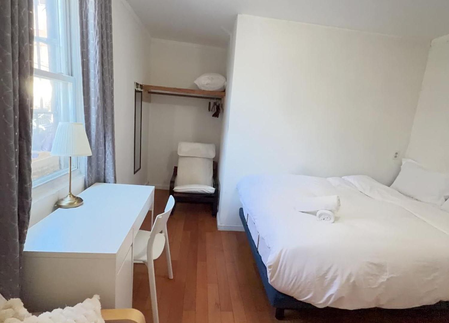 Flushing Private Guest house *