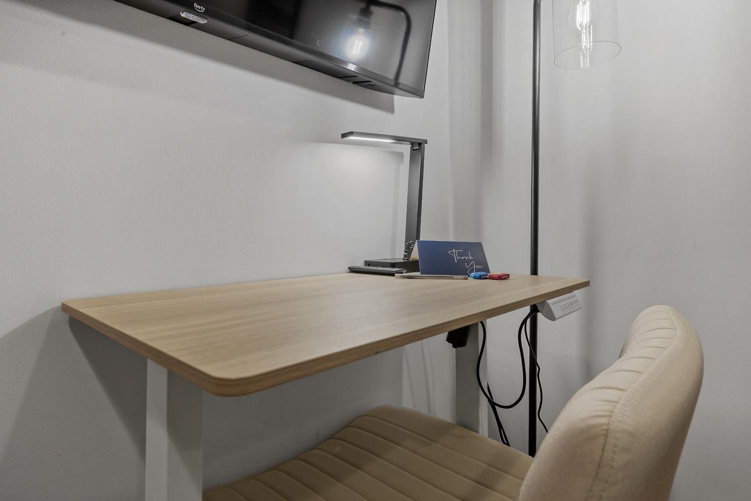 Times Square Heart - The Global Nook - Cozy Private New York