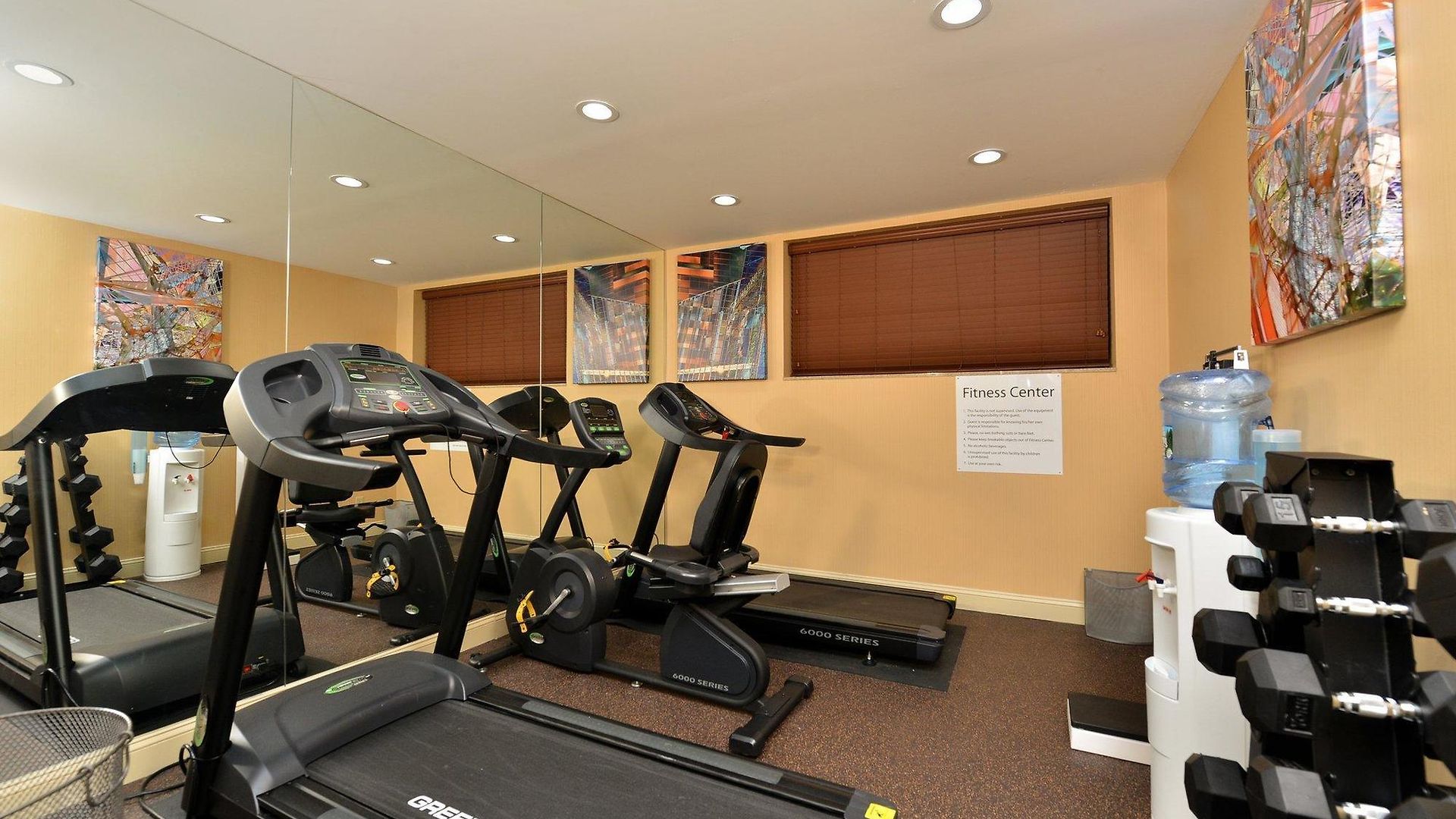 Hotel Express Kennedy Airport, An Ihg New York