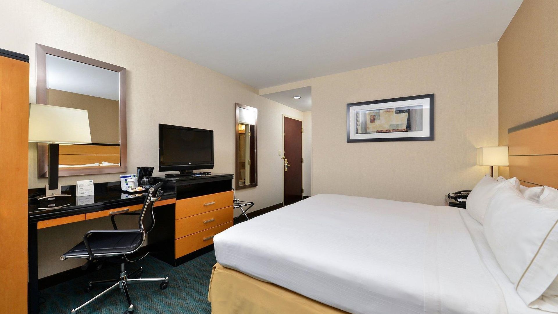 Express Kennedy Airport, An Ihg 3*