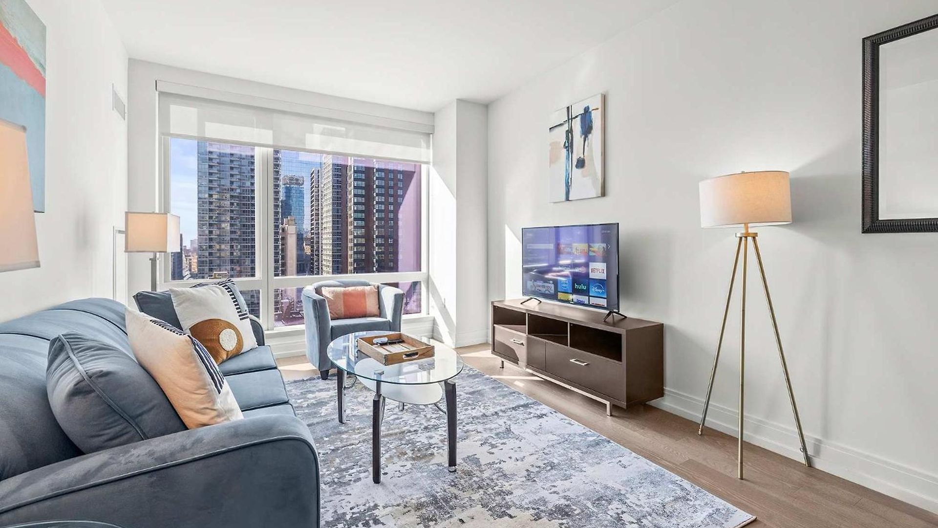 Apartment Spacious Luxury With Wash And Dryer