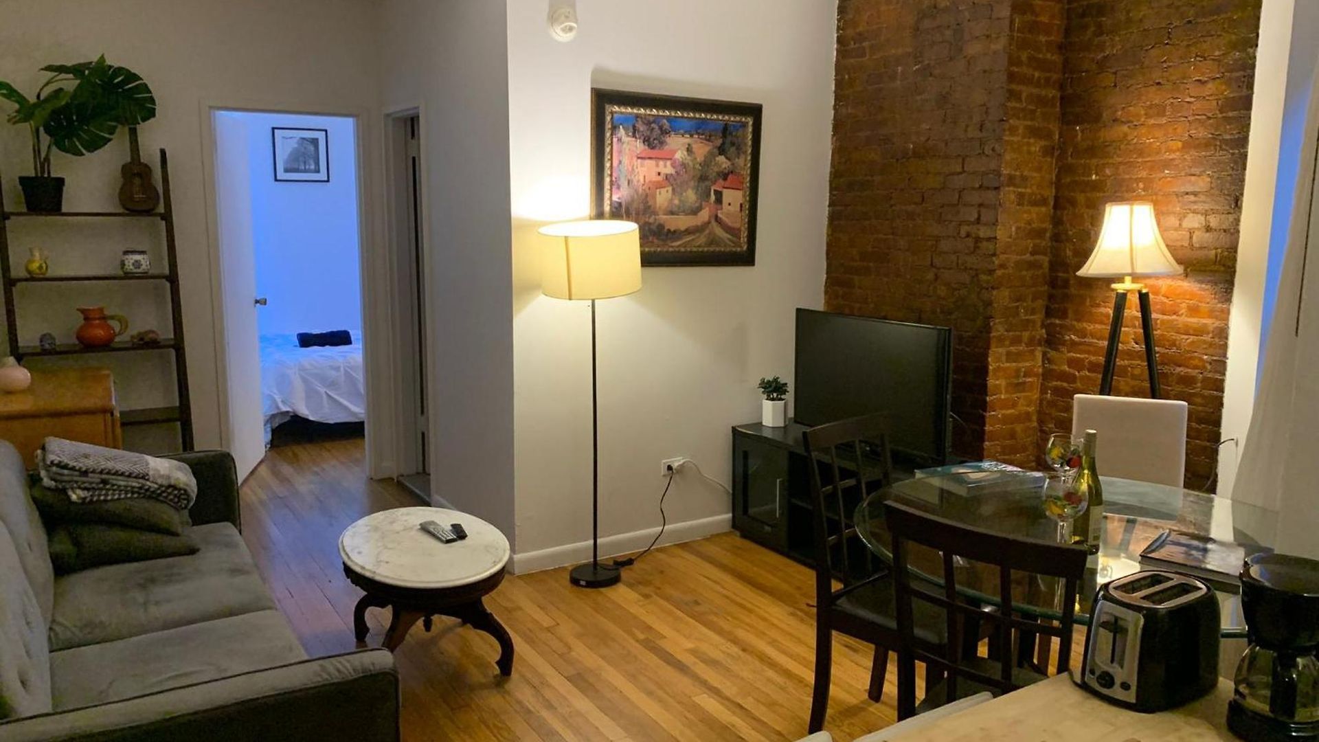 Prime Location 2 Bedrooms Upper East Side New York
