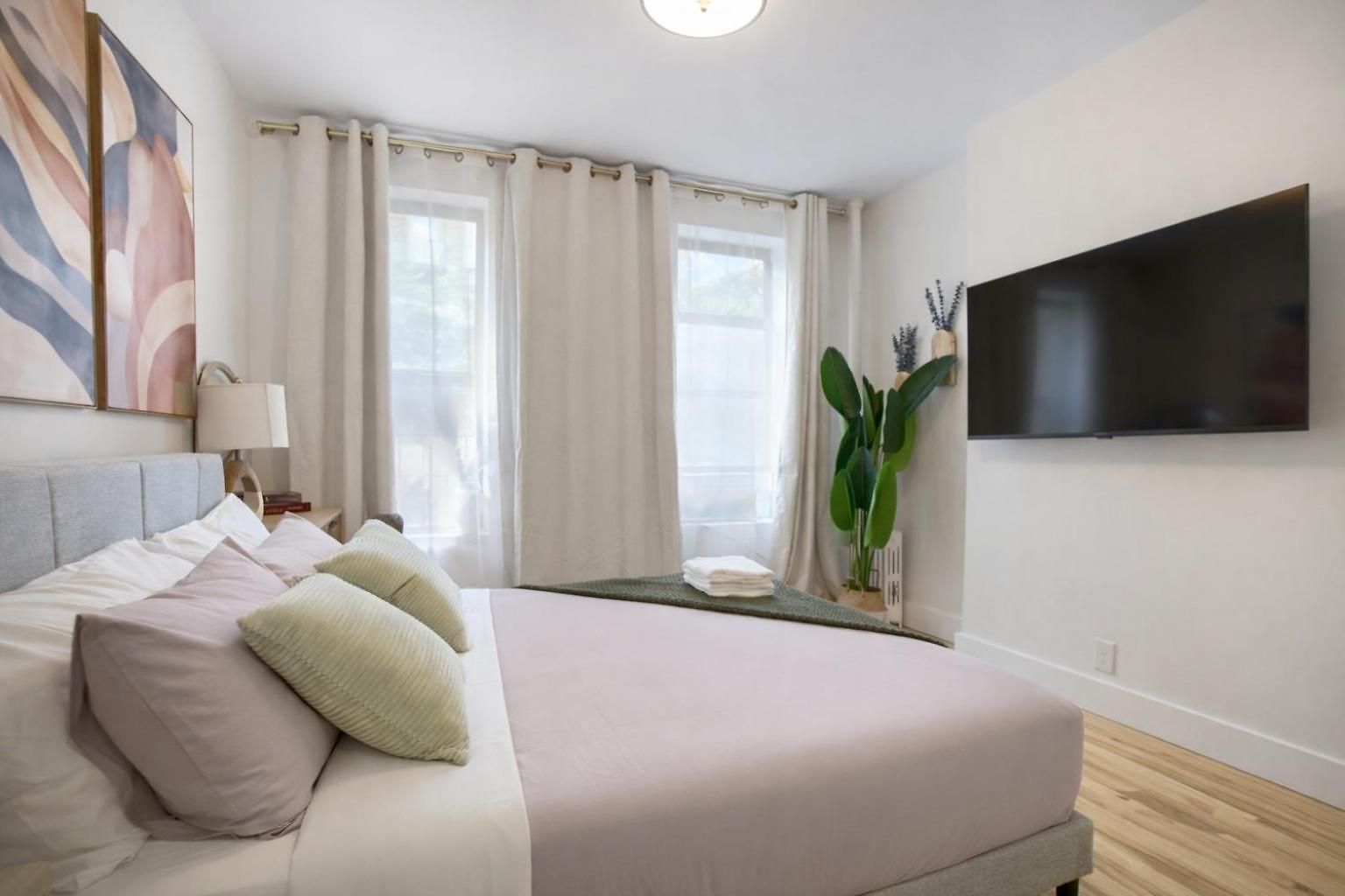 Bright & Cozy 2bd In Upper East Side New York