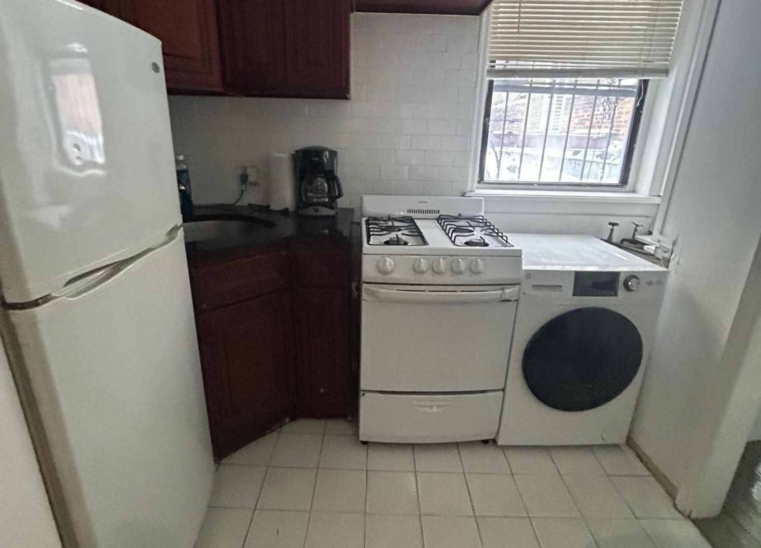Nyc 3br Steps From Times Square & Transit New York