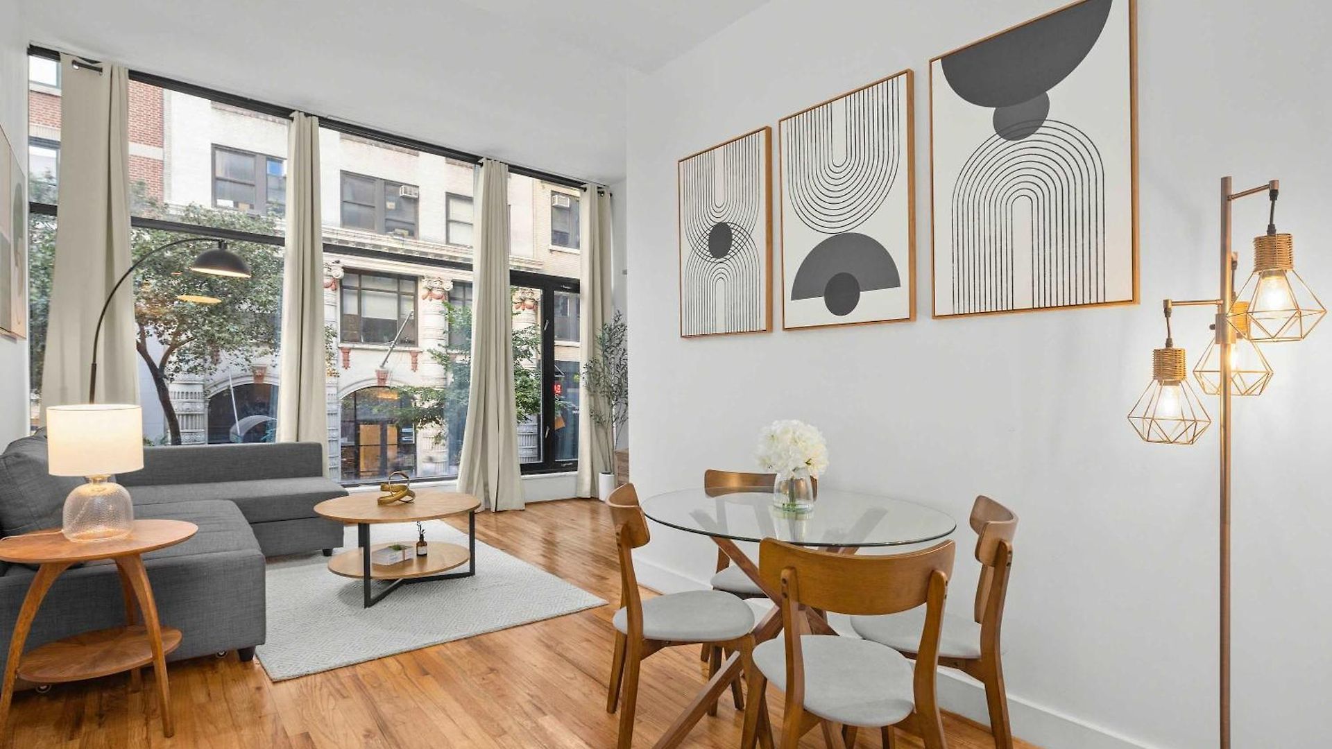 Stylish Manhattan Escape In Prime Spot Apartment