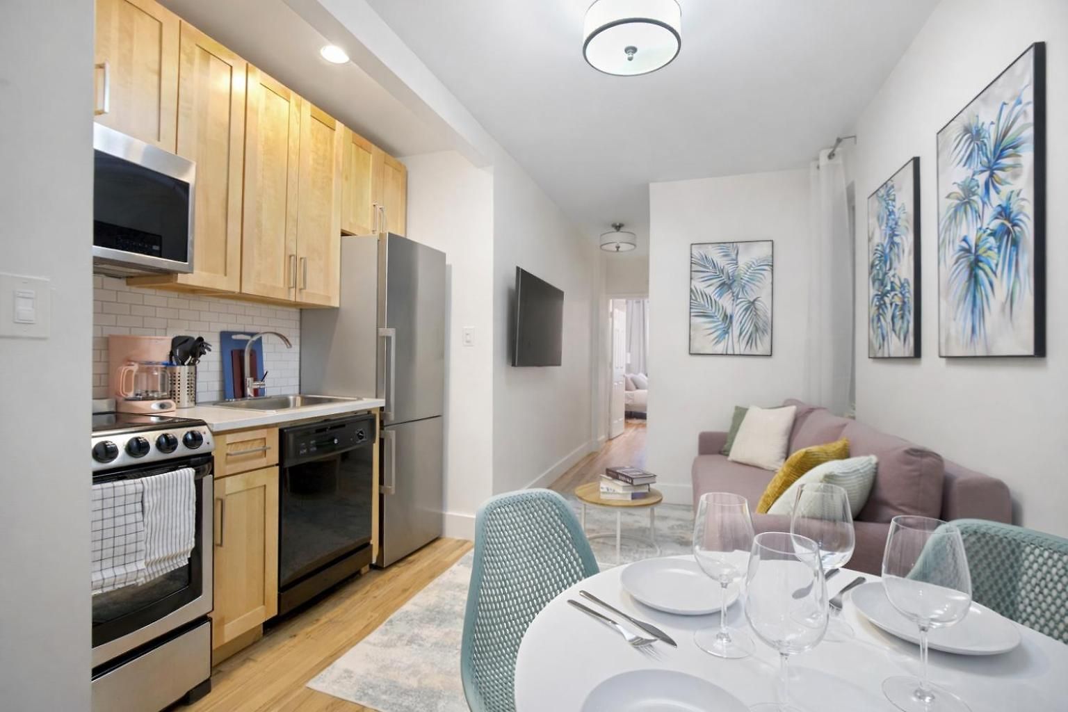 Bright & Cozy 2bd In Upper East Side New York