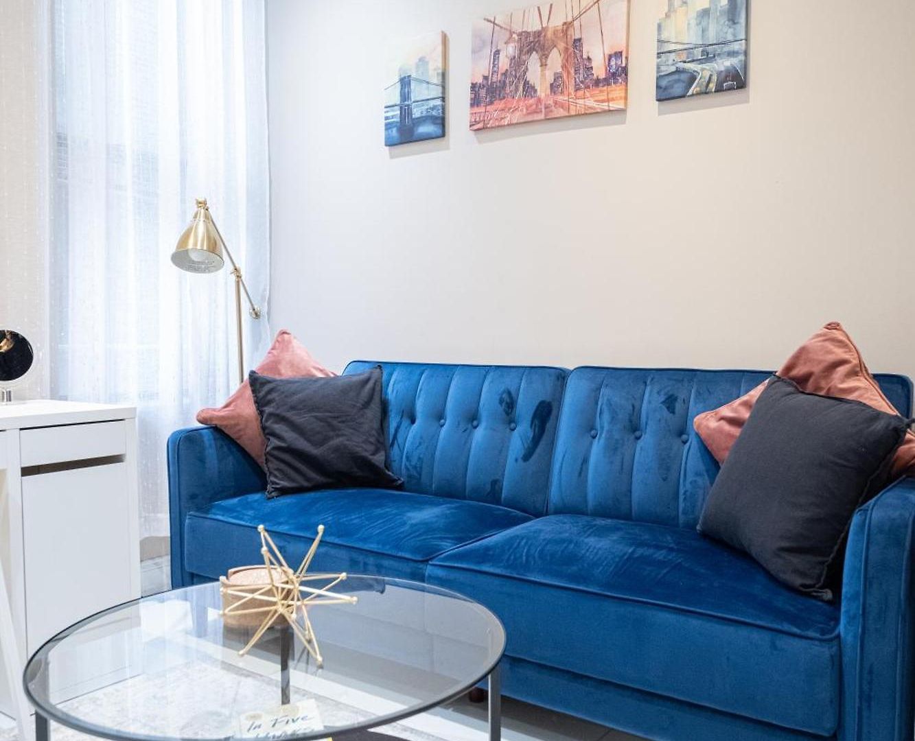 Apartment Comfy 2 Bedroom On Park West New York