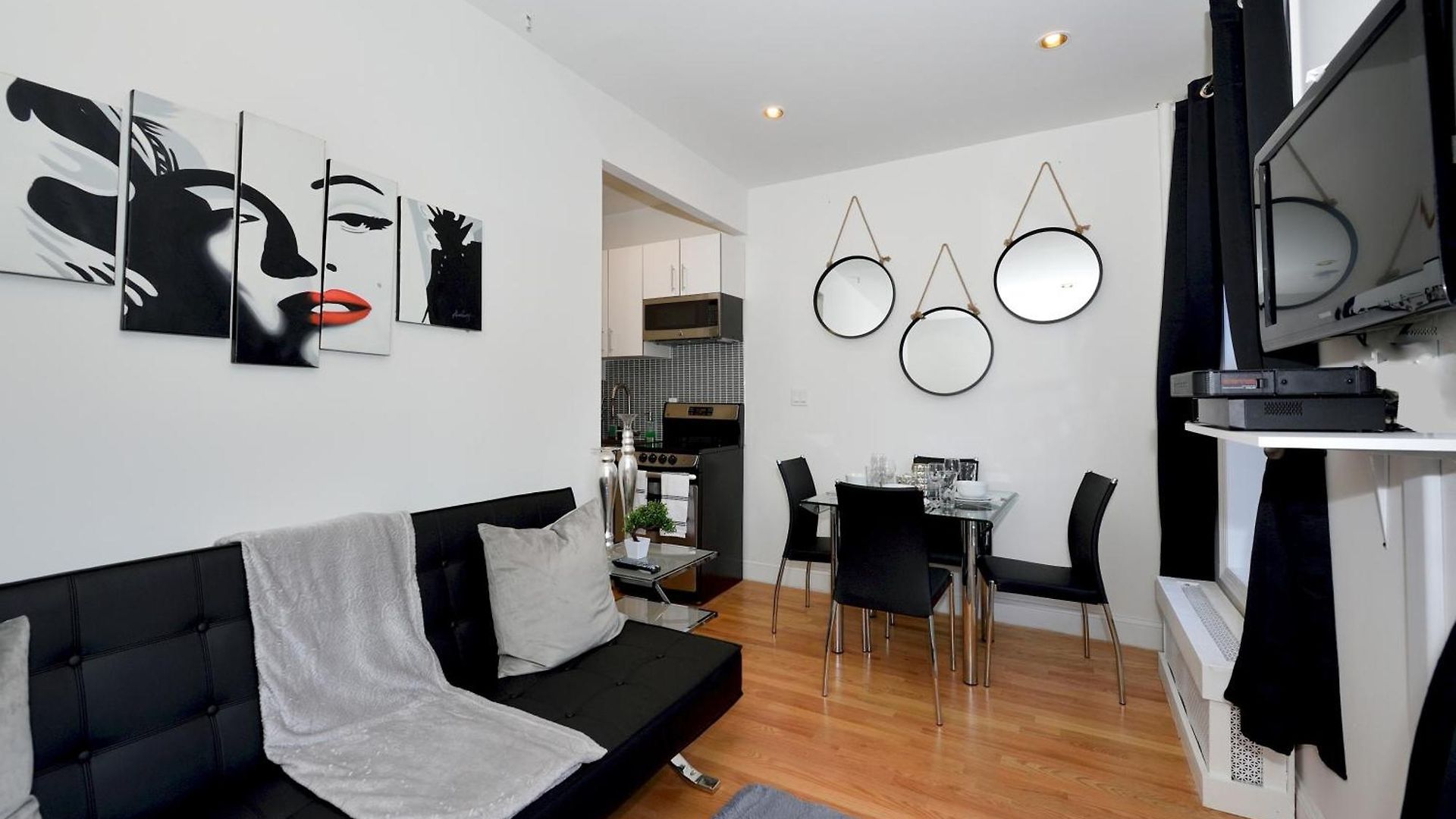 Cityscape 2 Bedroom Unit Prime Location * New York