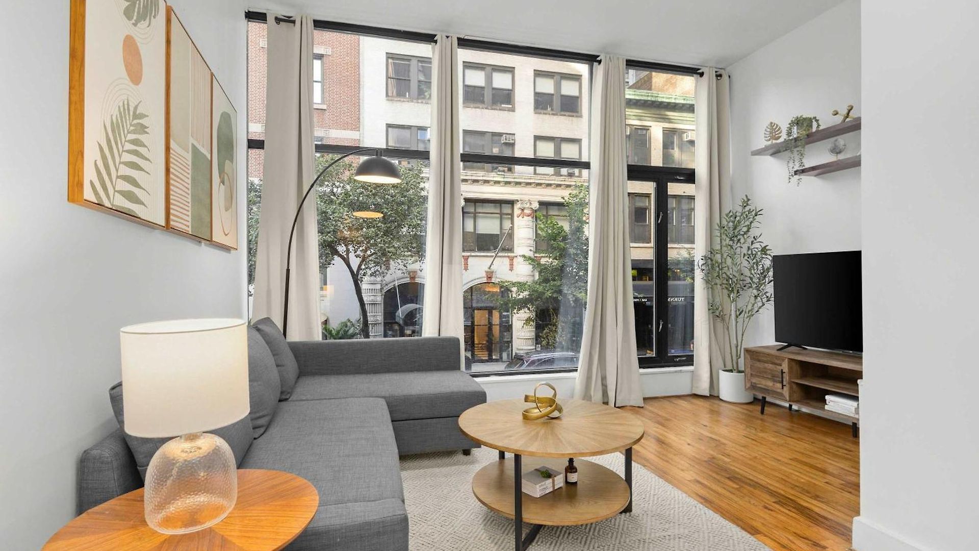 Stylish Manhattan Escape In Prime Spot *