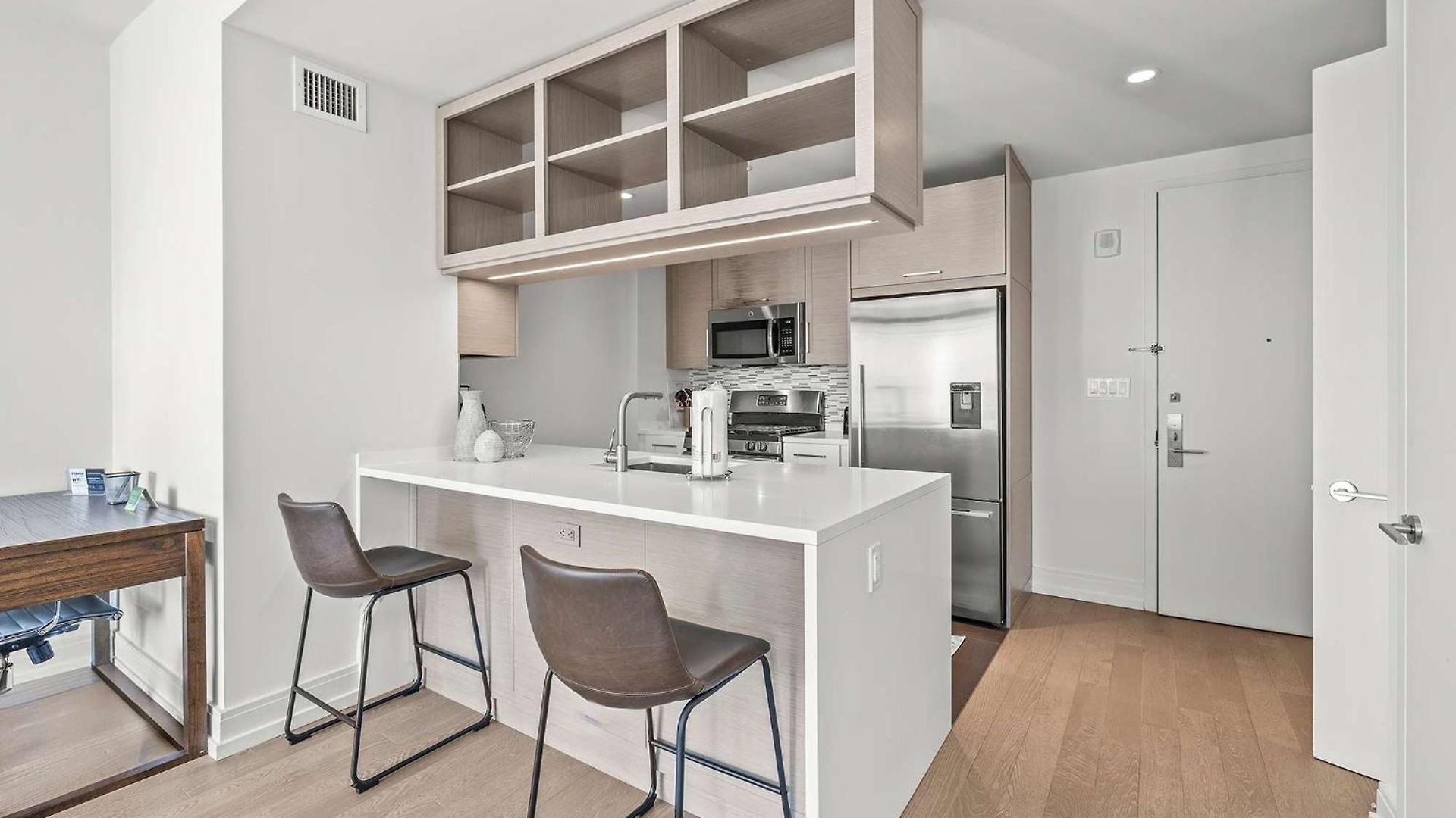 Apartment Spacious Luxury With Wash And Dryer