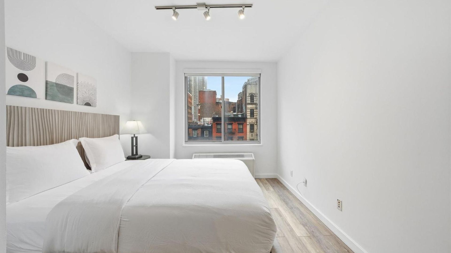 The Aurora Apartment *