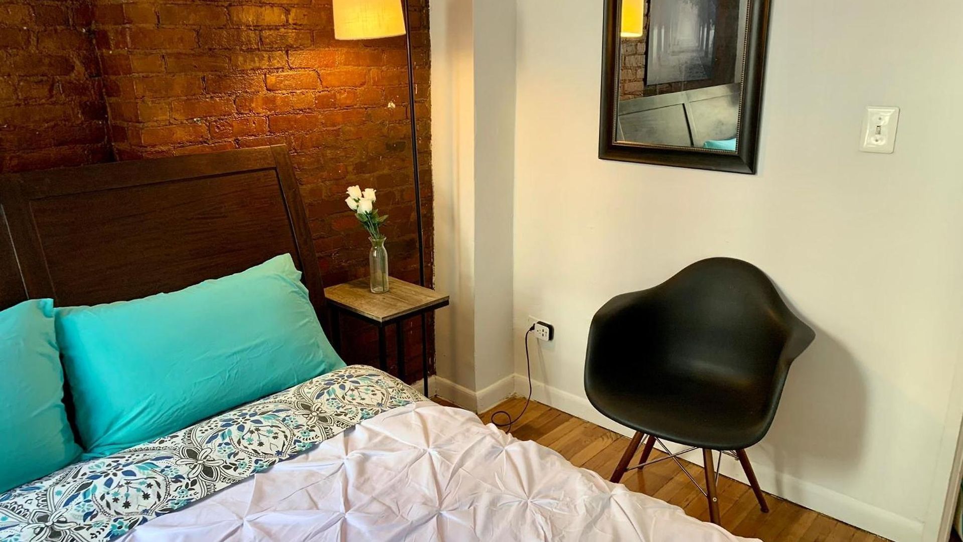 Prime Location 2 Bedrooms Upper East Side New York