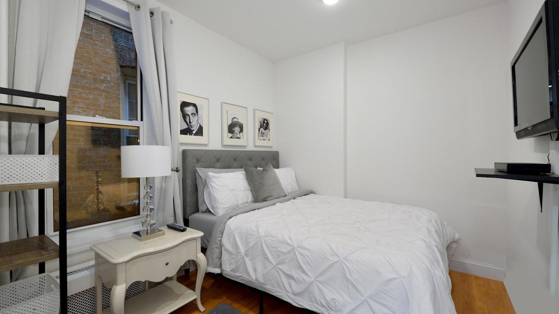 Cityscape 2 Bedroom Unit Prime Location Apartment New York