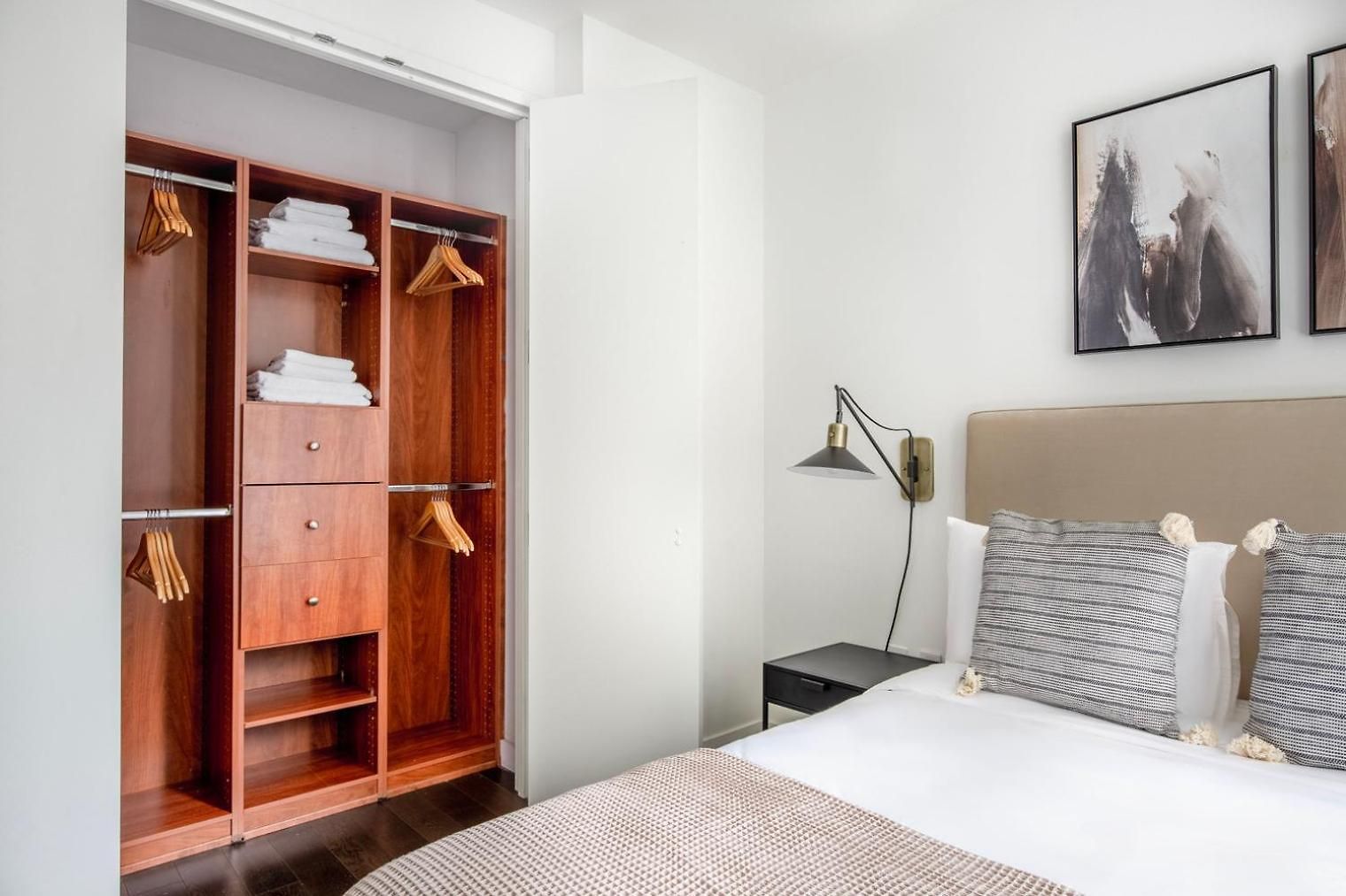 Sleek Modern Fidi 1br In Luxury Building Nyc-206