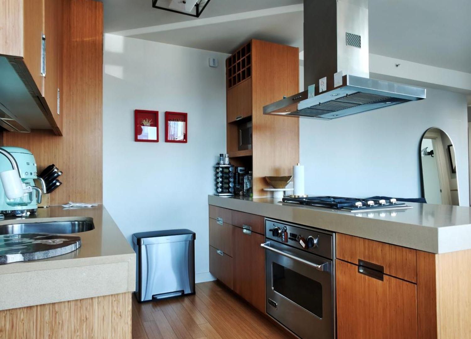 Casae Sky25 Chelsea Apartment