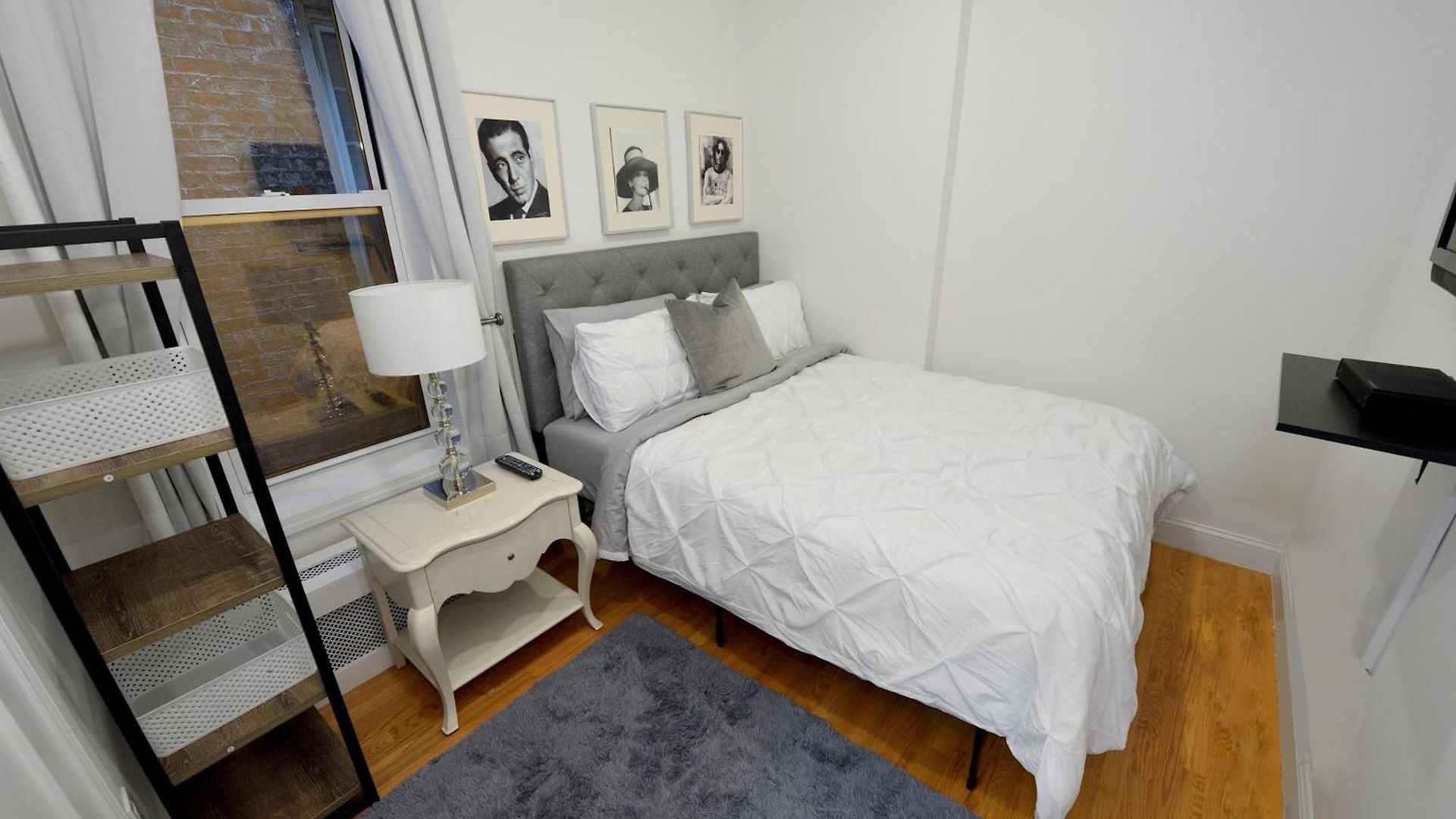 Cityscape 2 Bedroom Unit Prime Location * New York