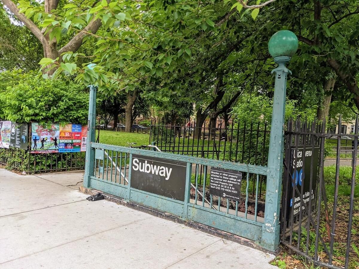 Luxury Duplex In 1880s Brownstone W Private Garden New York