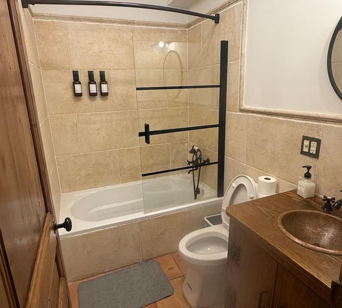 The Lexington Apartment *