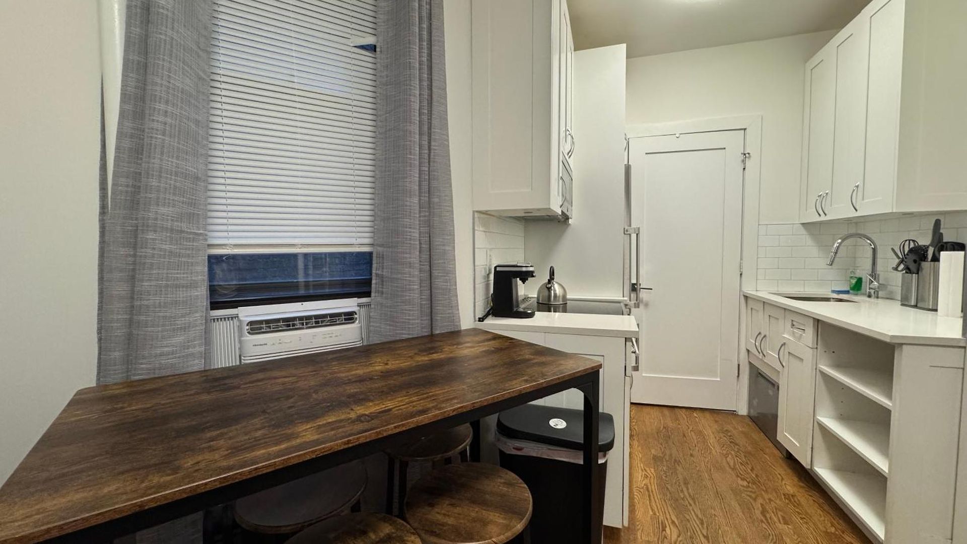 Evergreen By Park Apartment