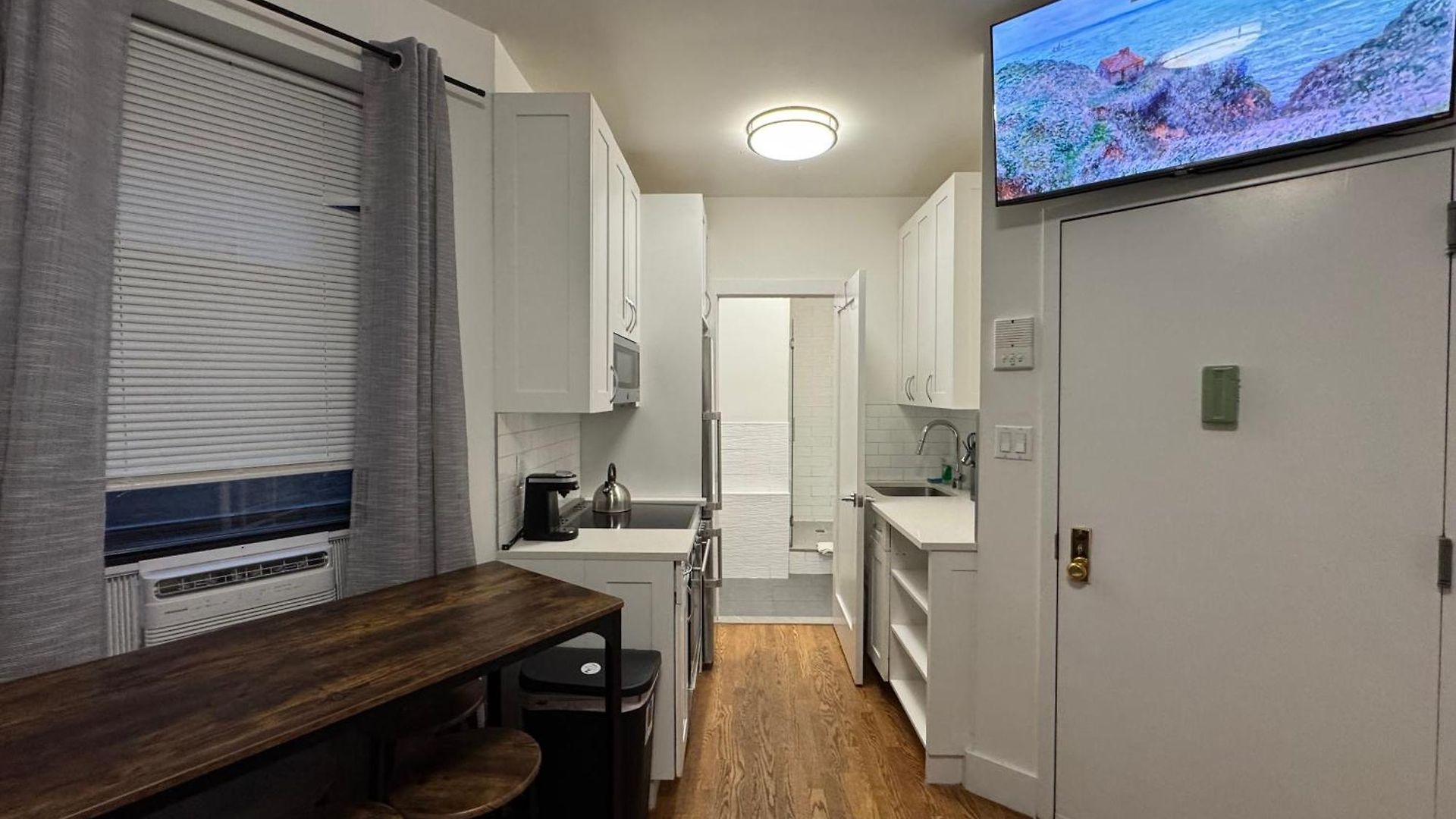 Evergreen By Park Apartment