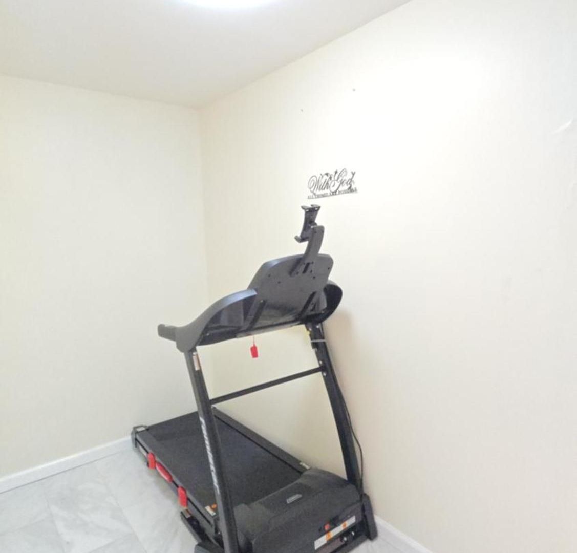 Staten Island Cozy Private 1-br Basement Close To Nyc Family & Pet Friendly *