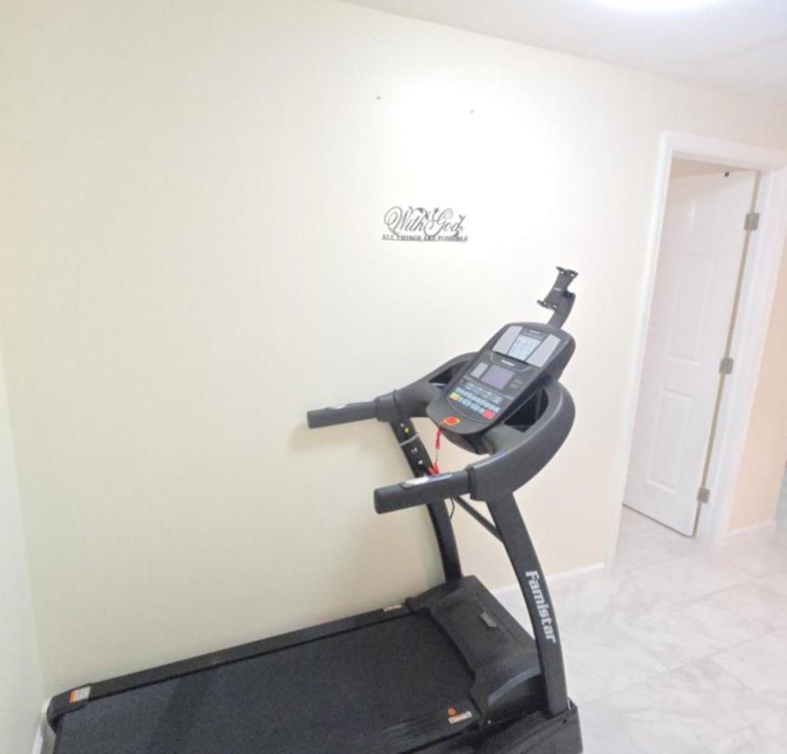 Staten Island Cozy Private 1-br Basement Close To Nyc Family & Pet Friendly *