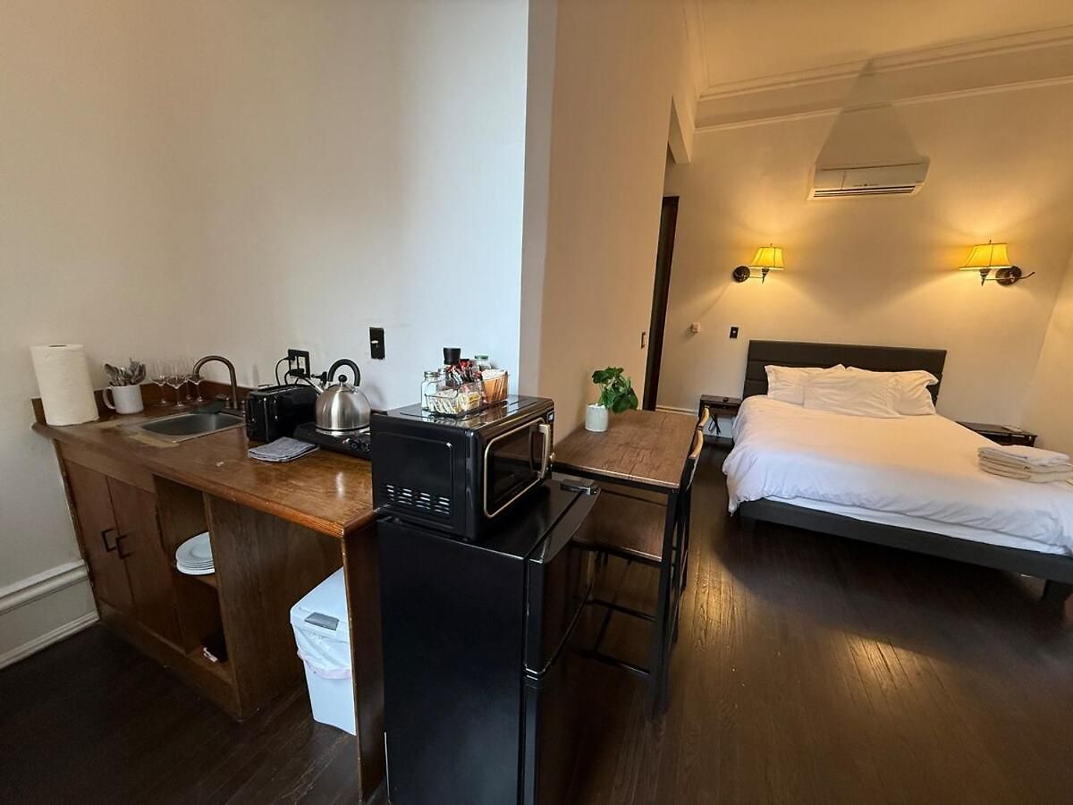 The Lexington Apartment