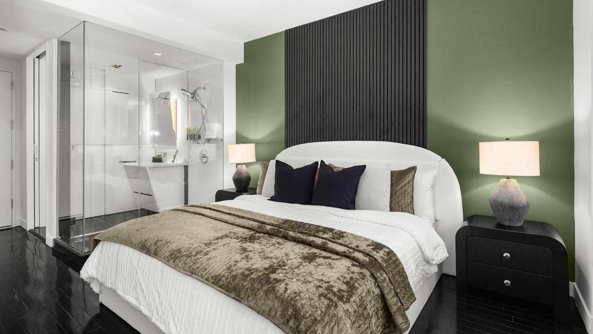 Premium Lux-penthouse In Financial District * New York