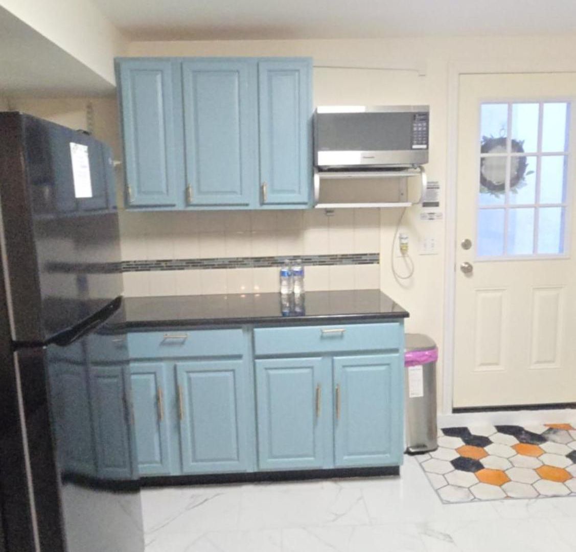 Staten Island Cozy Private 1-br Basement Close To Nyc Family & Pet Friendly *