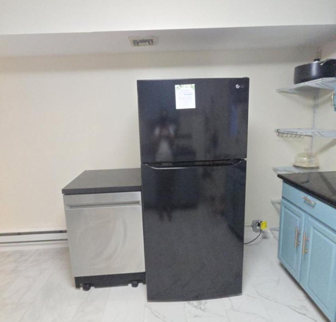 Staten Island Cozy Private 1-br Basement Close To Nyc Family & Pet Friendly *