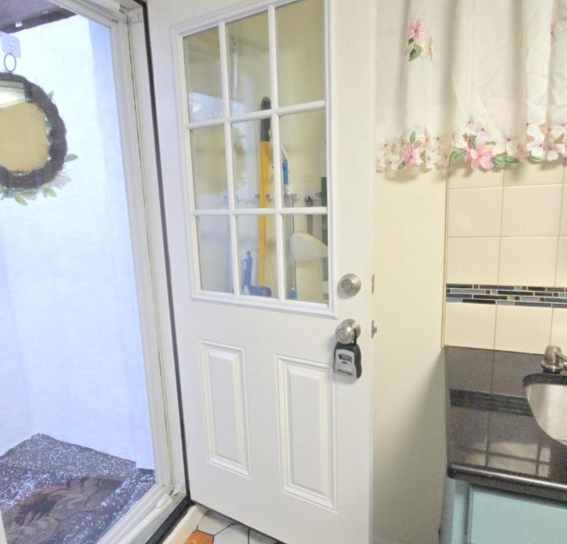 Staten Island Cozy Private 1-br Basement Close To Nyc Family & Pet Friendly