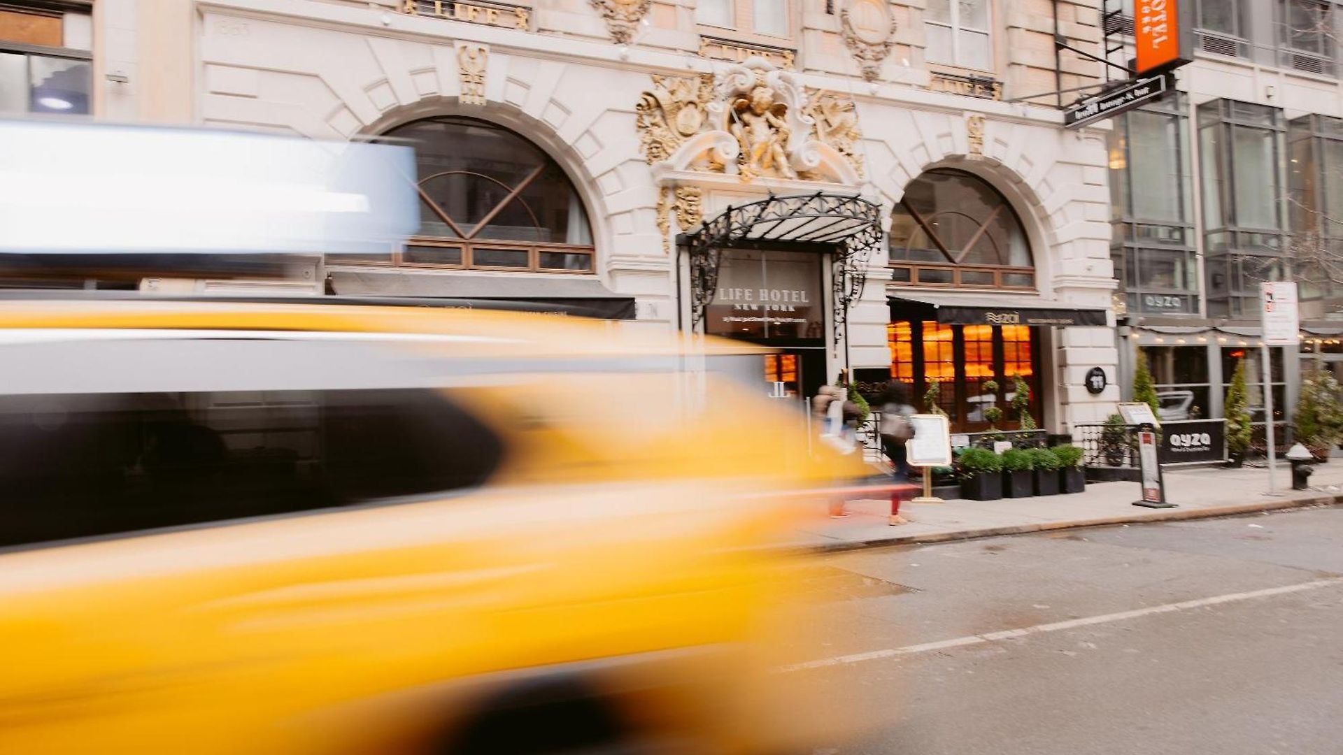 Life 4* New York