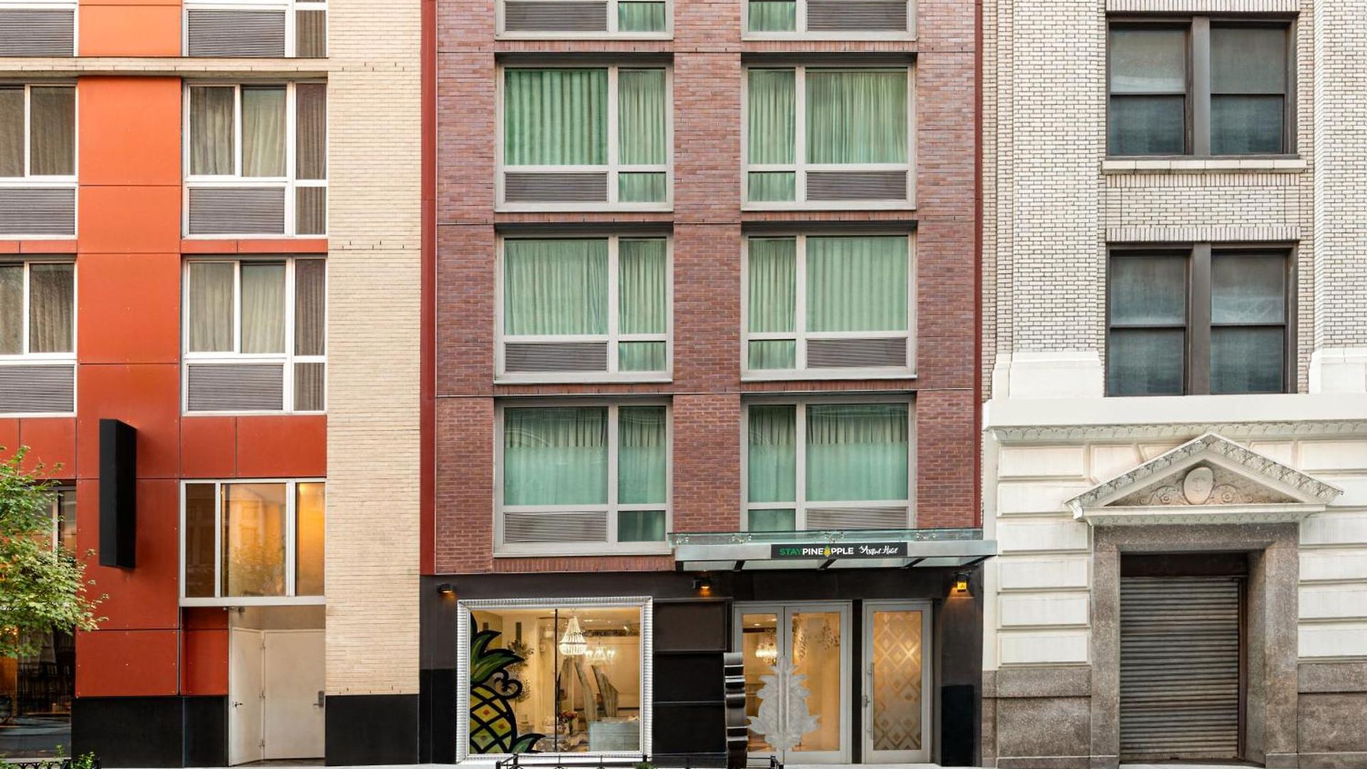 Staypineapple, An Artful Hotel, Midtown 4* New York