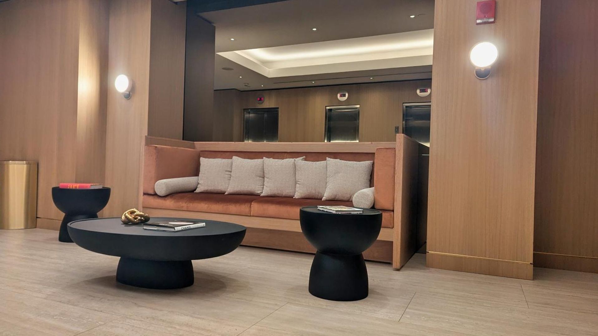 Hotel Aura Times Square 4*