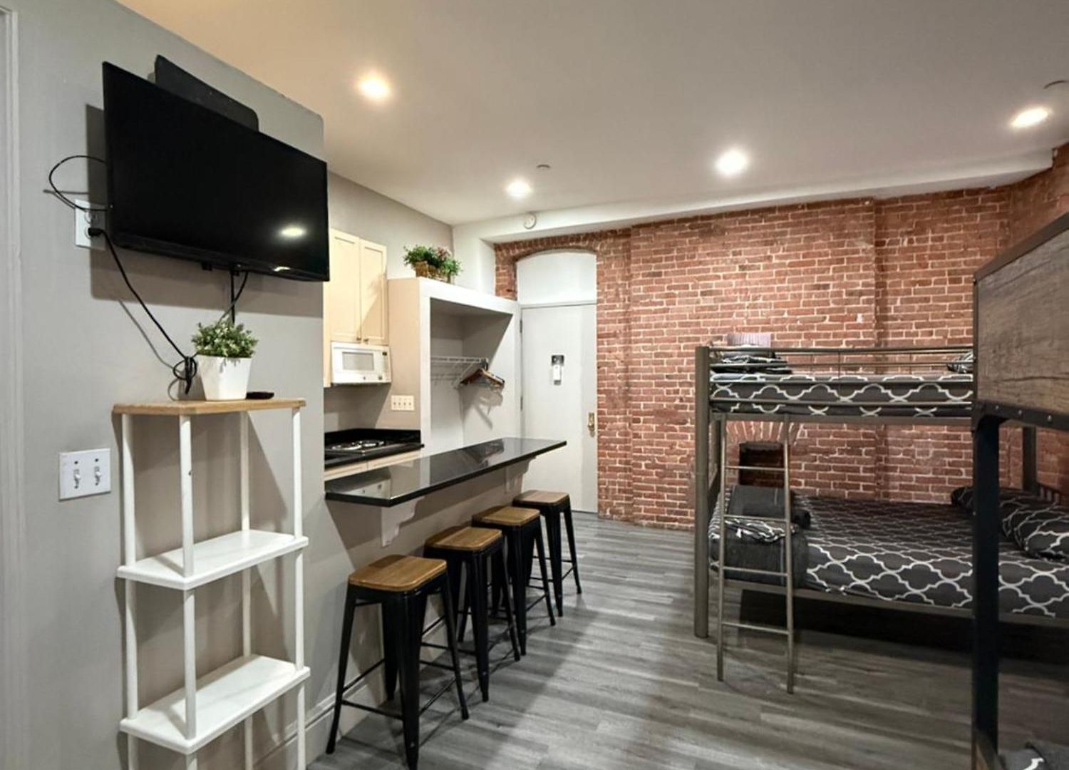 Apartment 31 Street Broadway New York