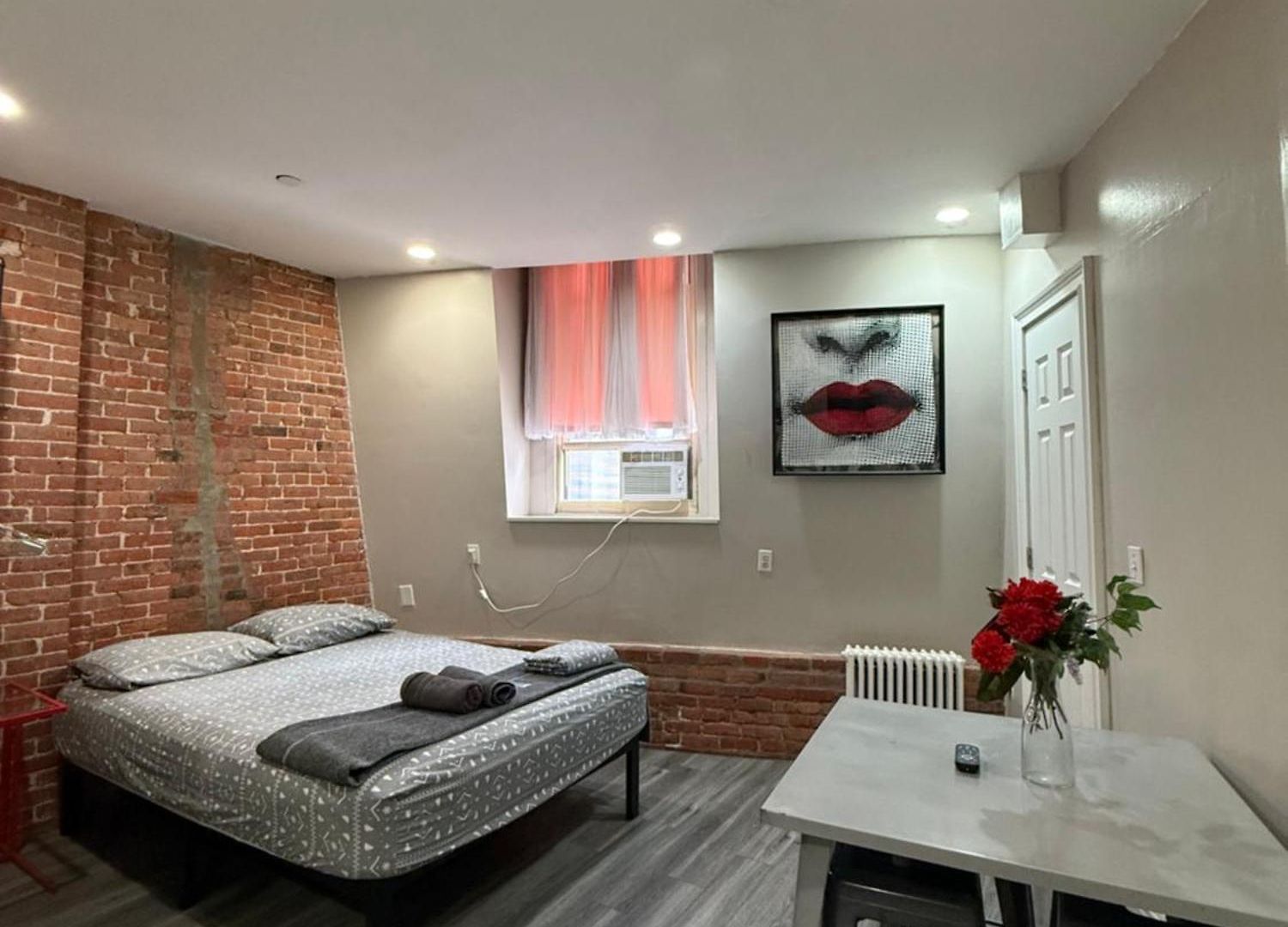 31 Street Broadway Apartment