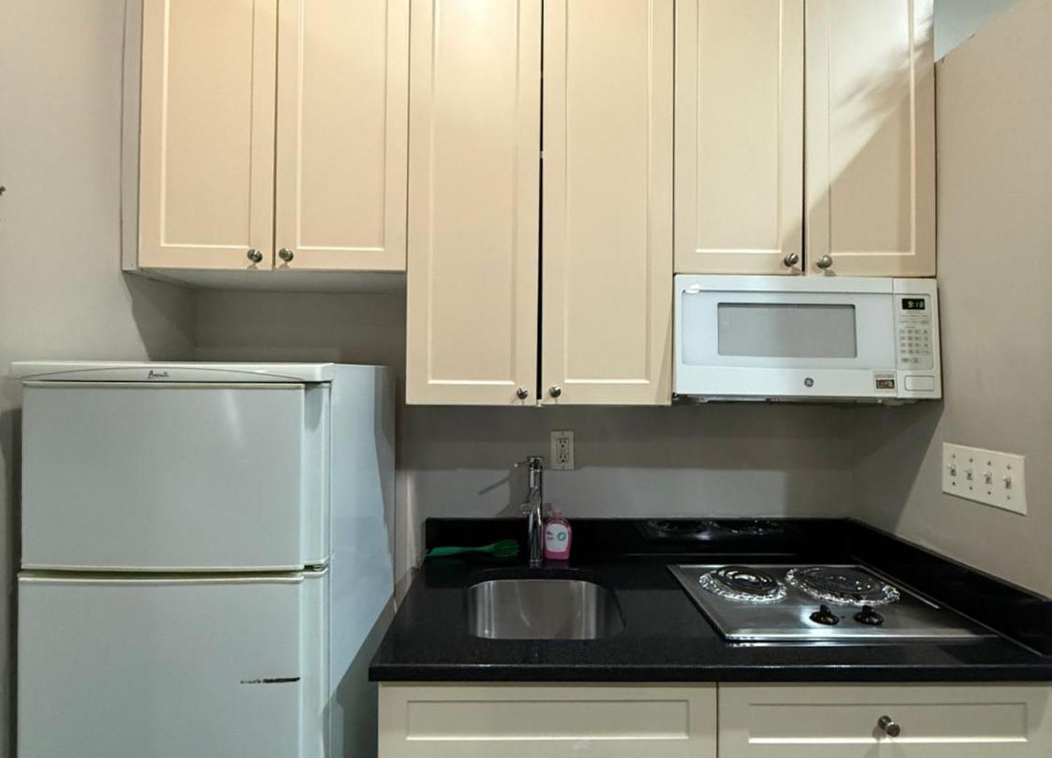 Apartment 31 Street Broadway