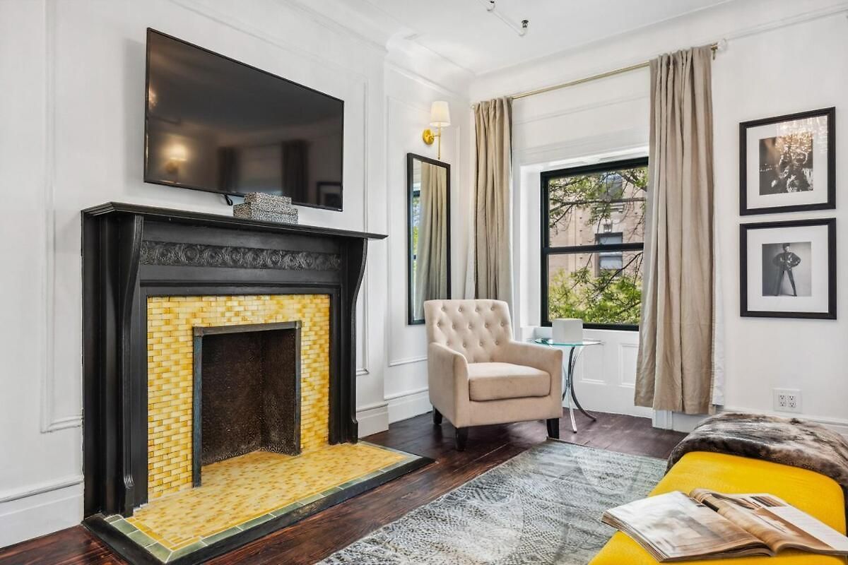 Apartment The Perfect For Large Groups Sleeps 10 New York