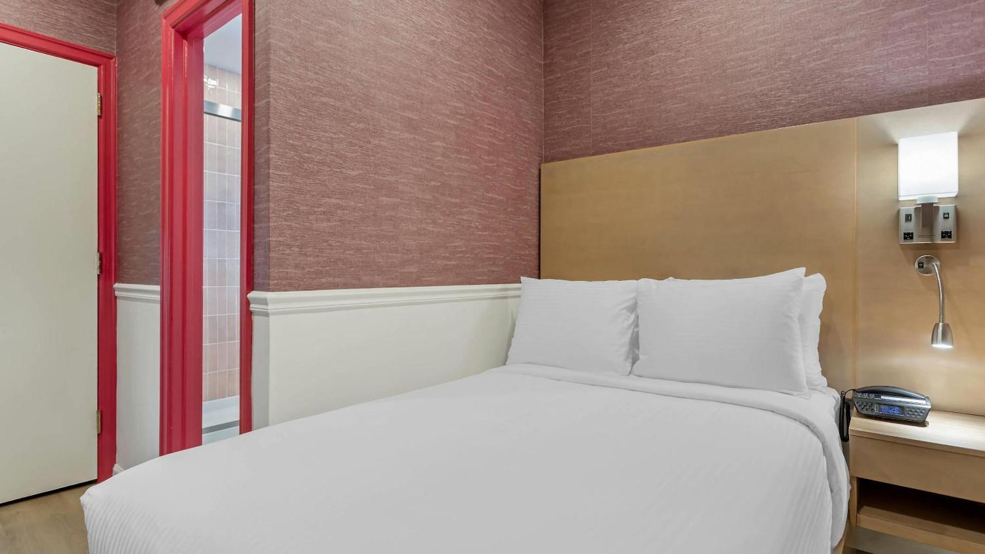 The Mayfair Times Square, An Ascend Collection Hotel
