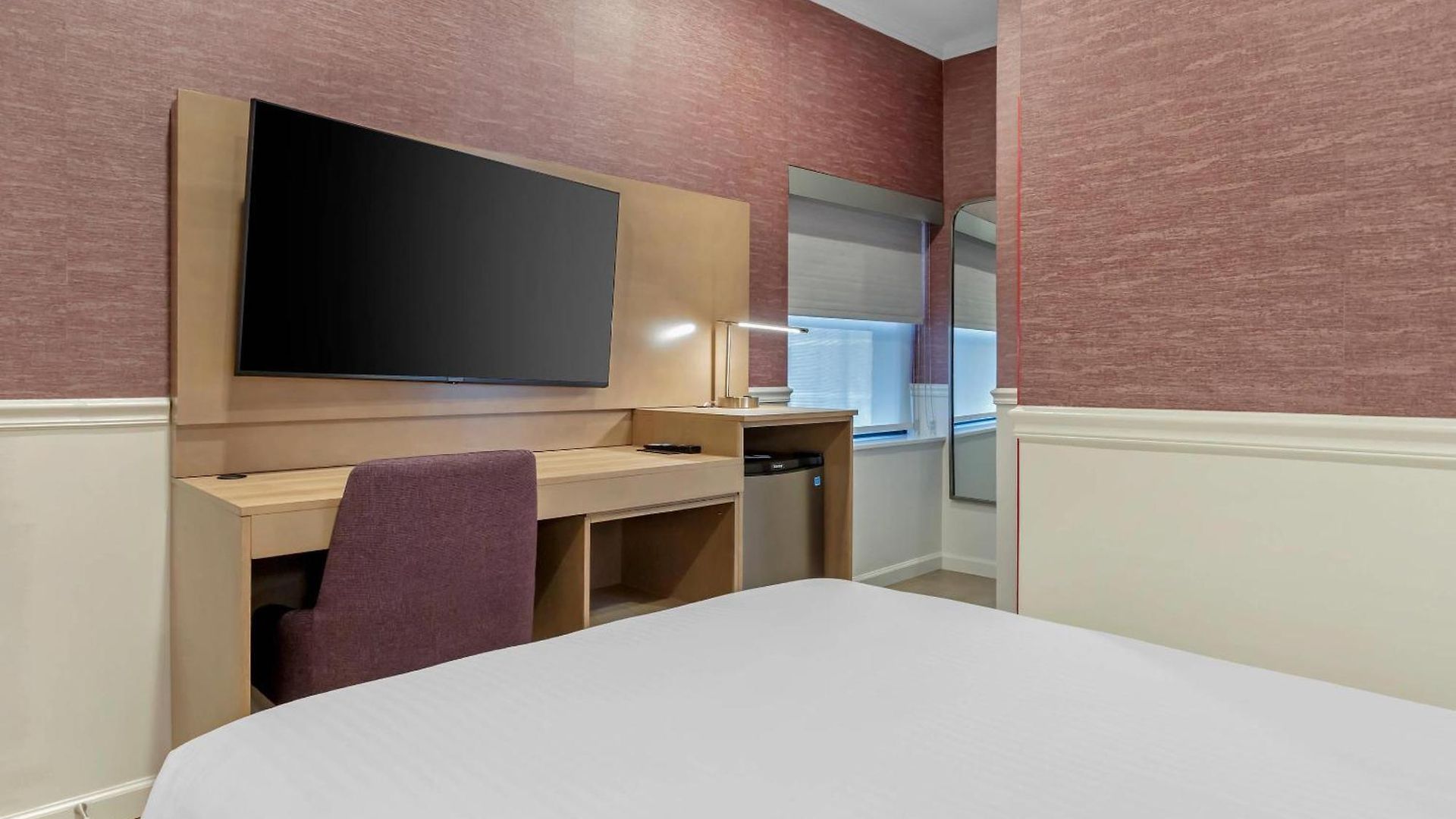 The Mayfair Times Square, An Ascend Collection Hotel New York