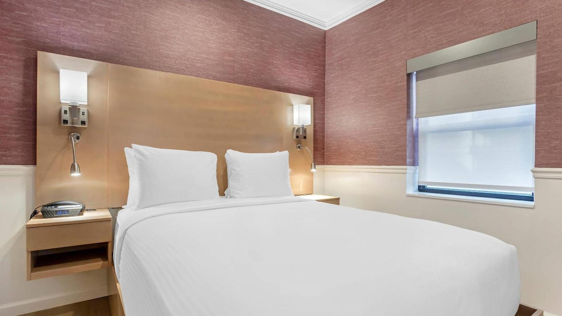 The Mayfair Times Square, An Ascend Collection Hotel 4*