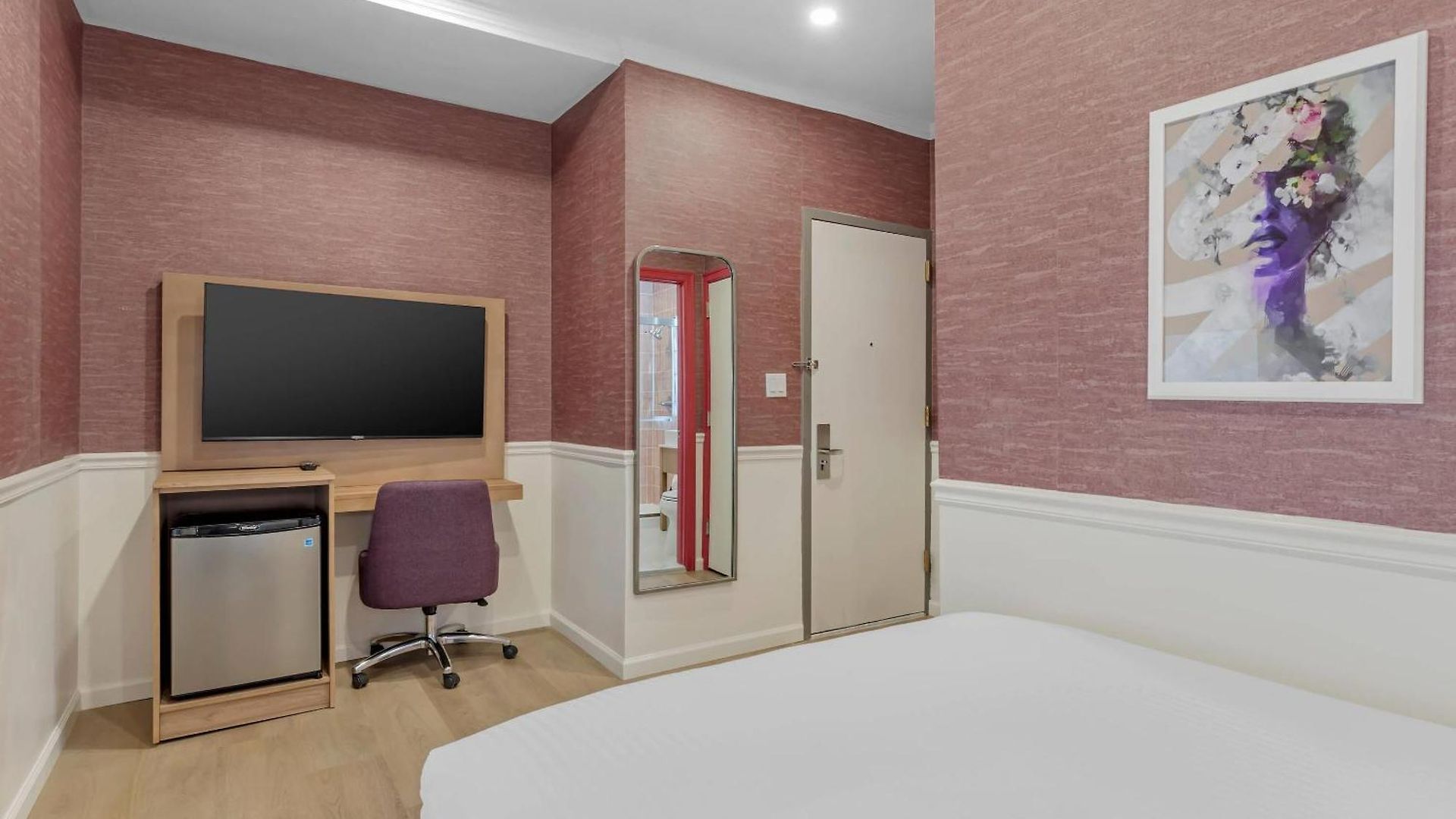 The Mayfair Times Square, An Ascend Collection Hotel New York
