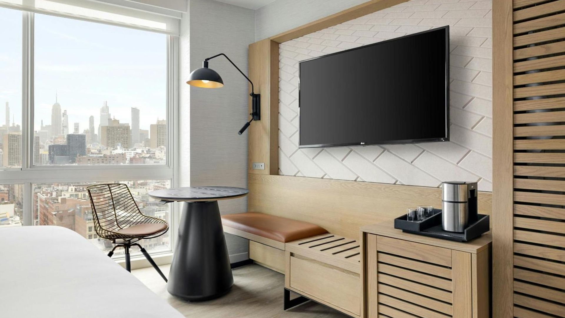 Sheraton Tribeca 4*