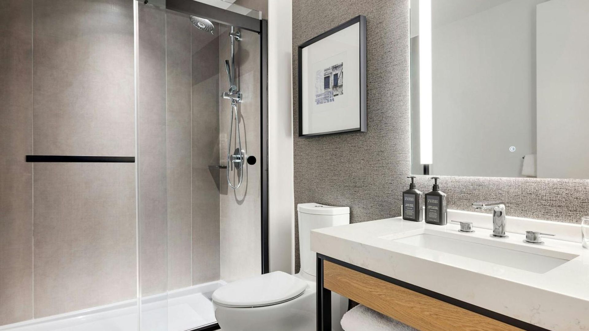 Sheraton Tribeca 4*