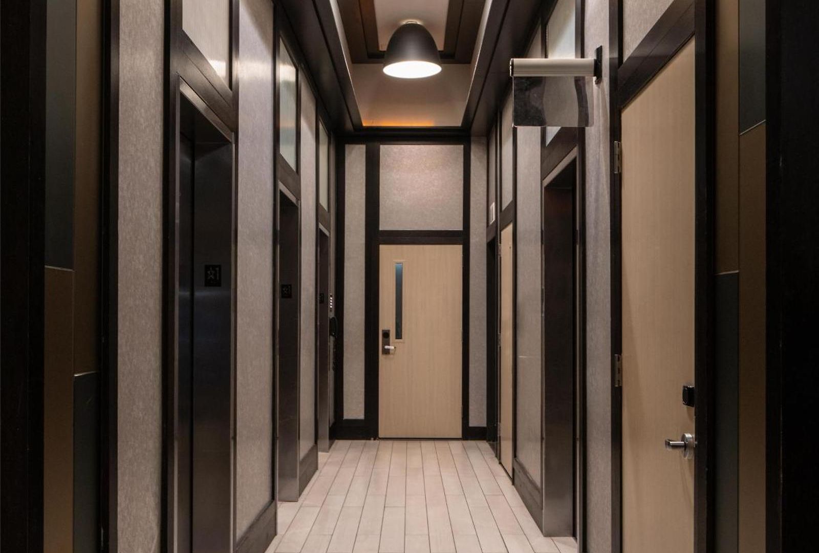 Newly Renovated Embassy By Hilton Manhattan Times Square 4*